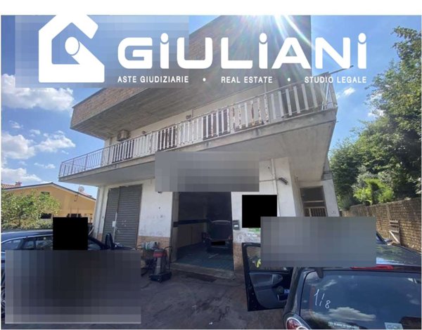 negozio in vendita a Lariano