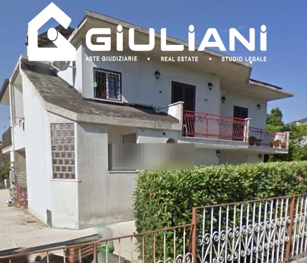 casa indipendente in vendita a Lariano