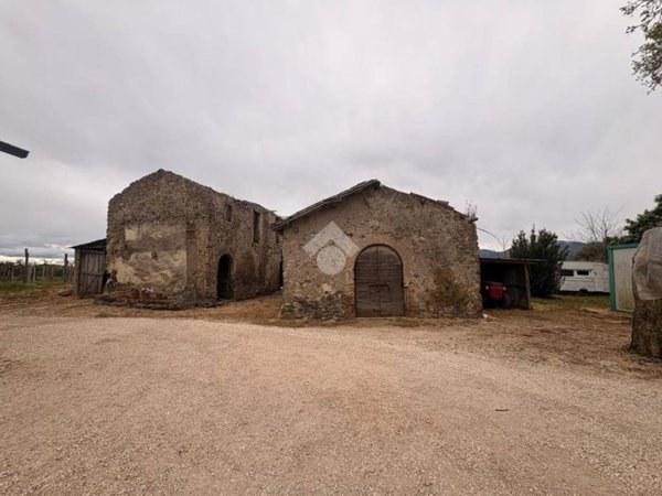 appartamento in vendita a Lariano