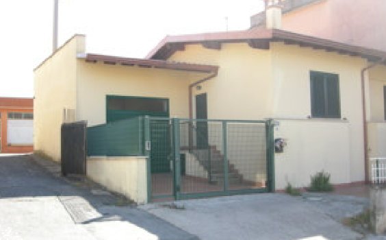 appartamento in vendita a Lariano