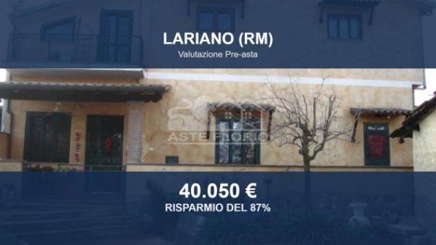 casa indipendente in vendita a Lariano