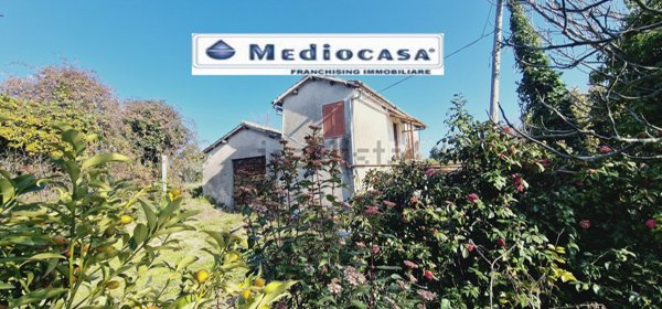 casa indipendente in vendita a Lariano