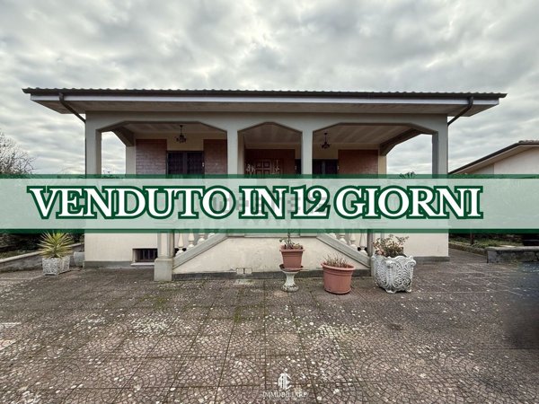 casa indipendente in vendita a Lariano