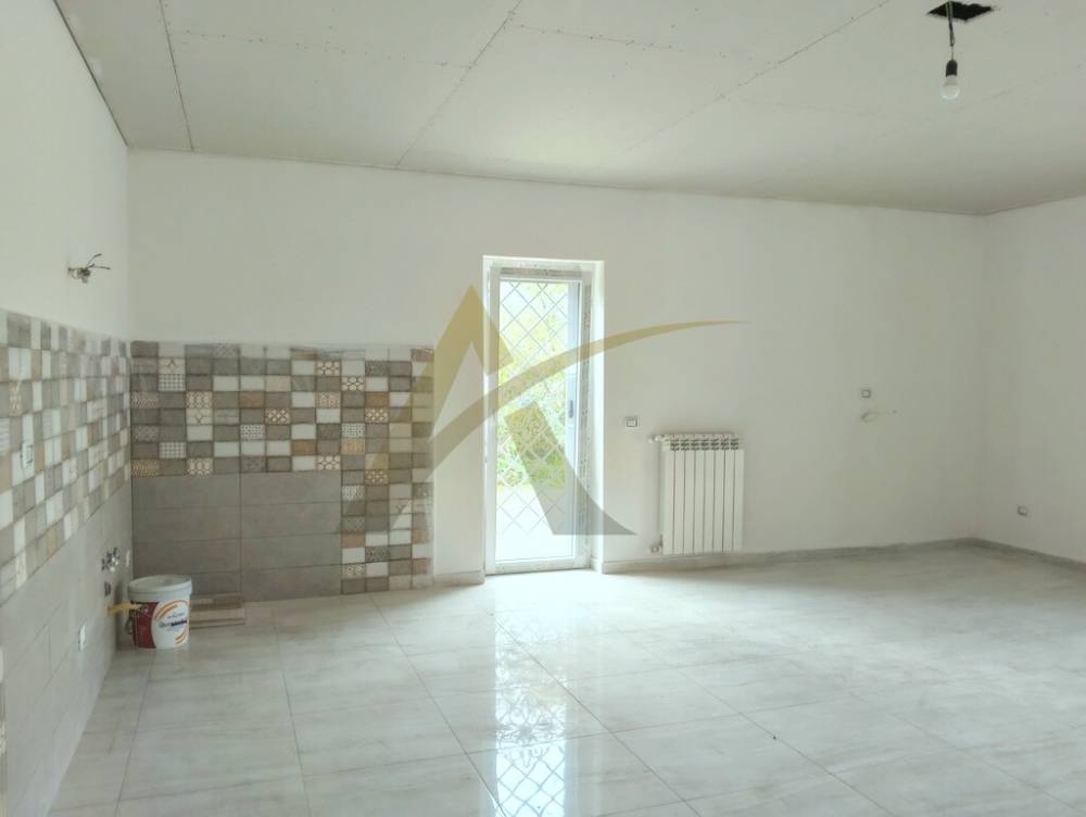 casa indipendente in vendita a Lariano
