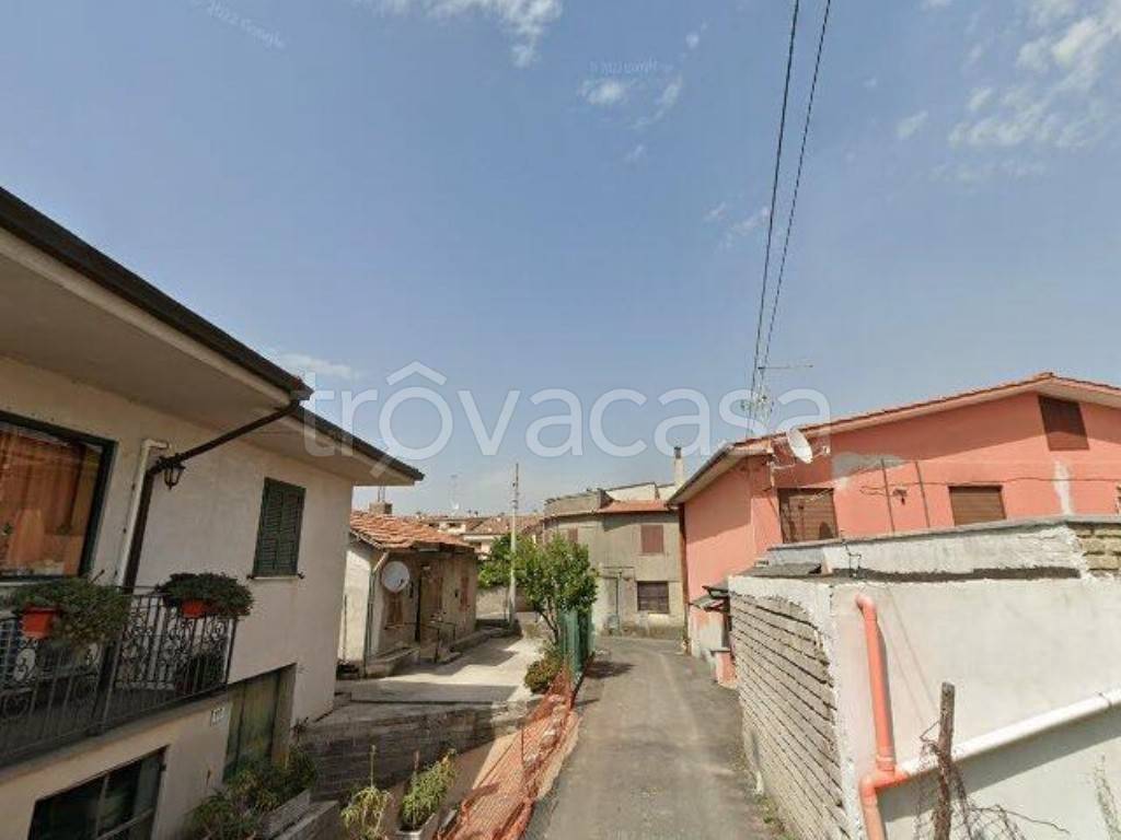 casa indipendente in vendita a Lariano