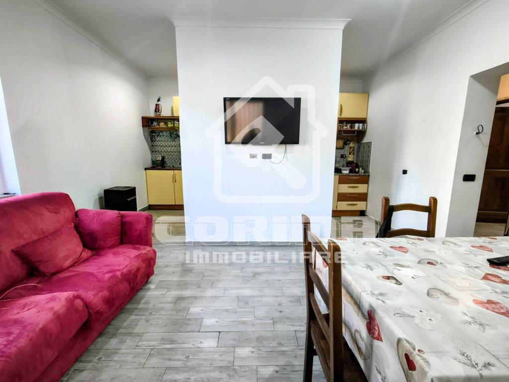 casa indipendente in vendita a Lariano