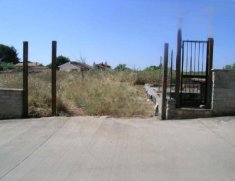 terreno edificabile in vendita a Lariano