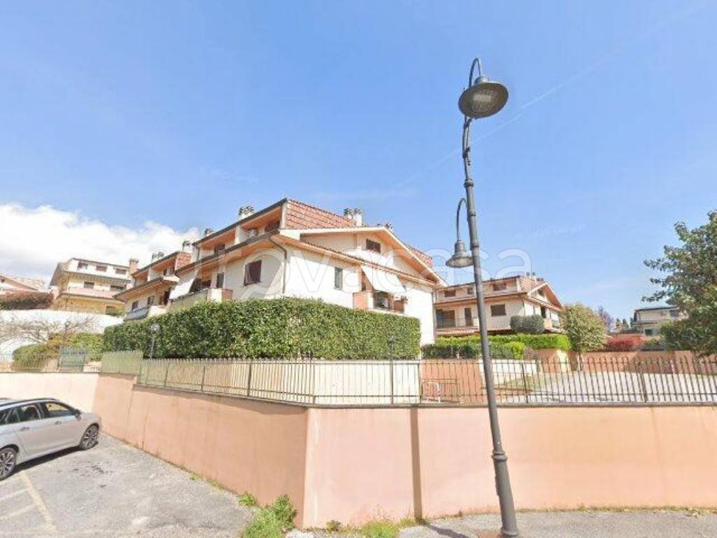 appartamento in vendita a Lariano