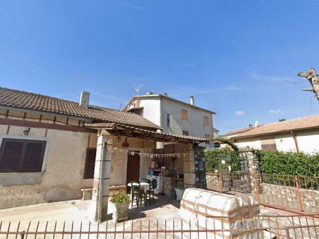 casa indipendente in vendita a Lariano