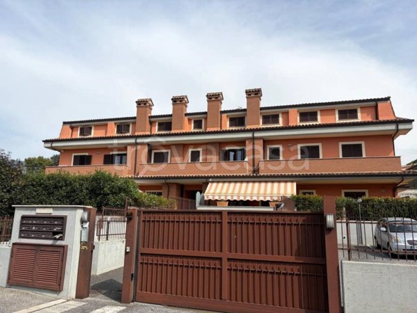 appartamento in vendita a Lariano