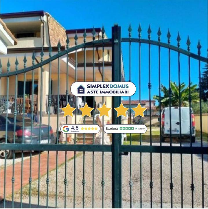 casa indipendente in vendita a Lariano
