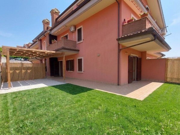 appartamento in vendita a Lariano