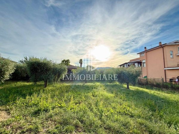 terreno agricolo in vendita a Lariano