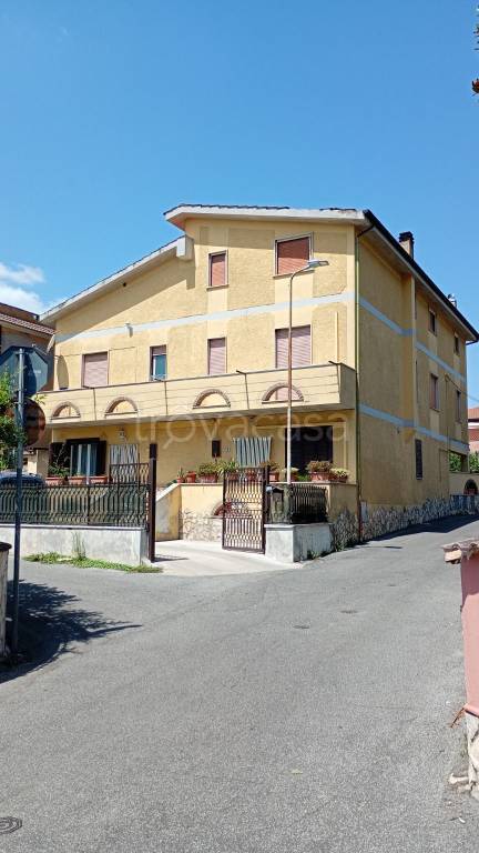 appartamento in vendita a Lariano
