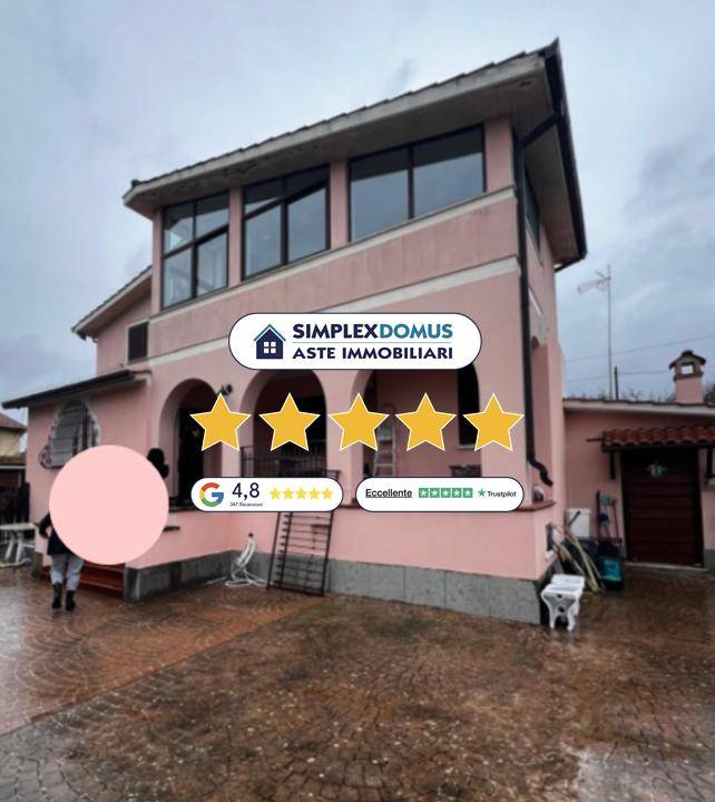 casa indipendente in vendita a Lariano