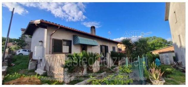 villa in vendita a Lariano