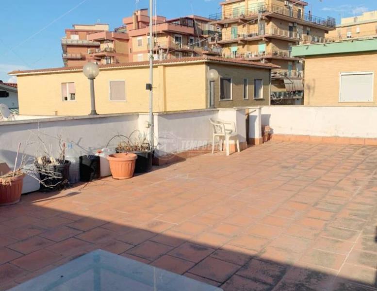 casa indipendente in vendita a Ladispoli