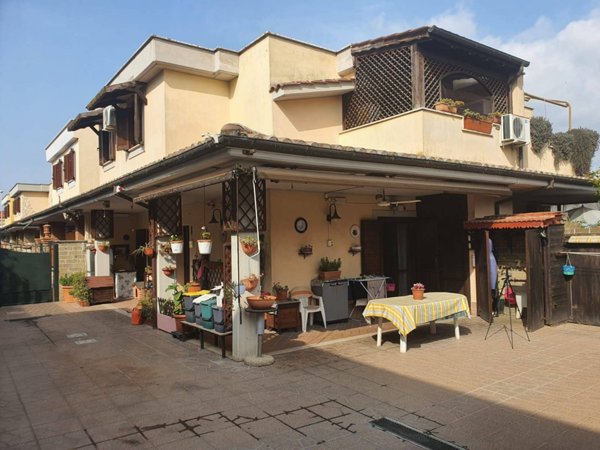 casa indipendente in vendita a Ladispoli