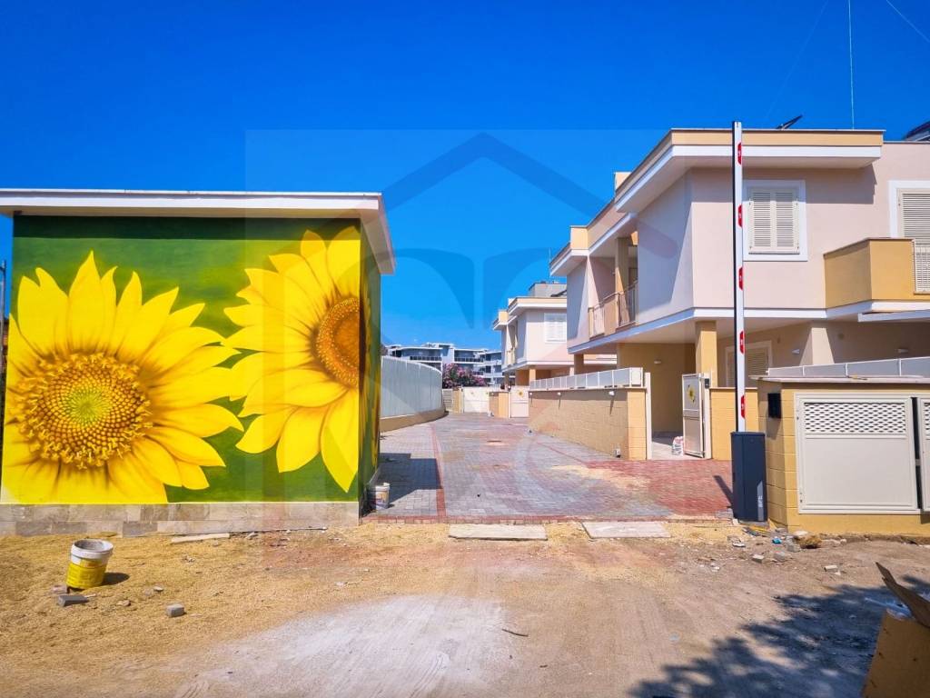 casa indipendente in vendita a Ladispoli