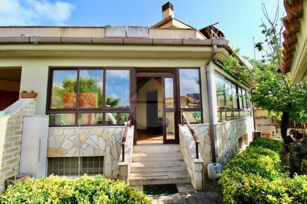casa indipendente in vendita a Ladispoli