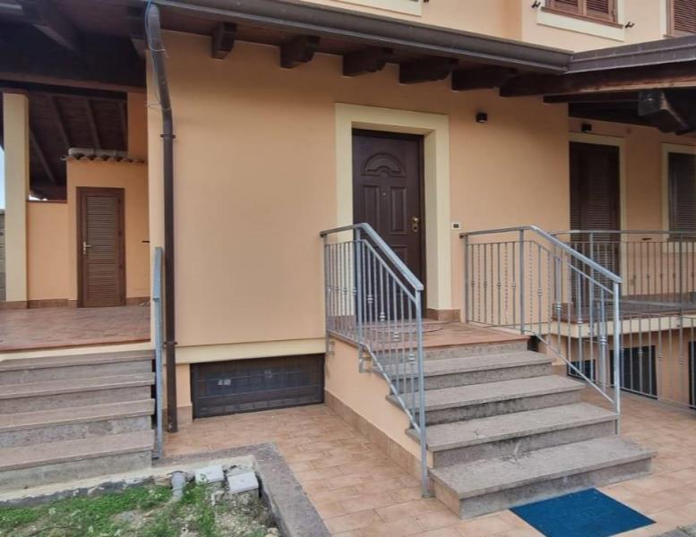 casa indipendente in vendita a Ladispoli