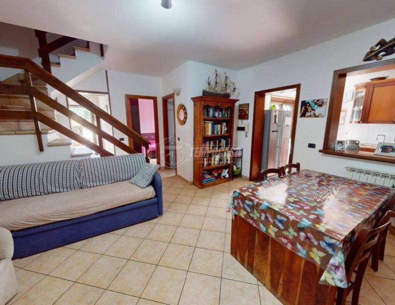 casa indipendente in vendita a Ladispoli