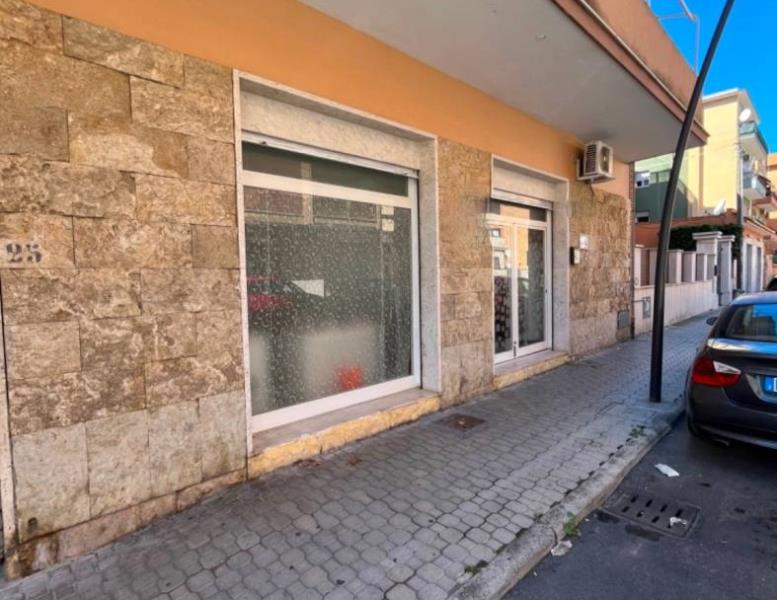trivano in vendita a Ladispoli