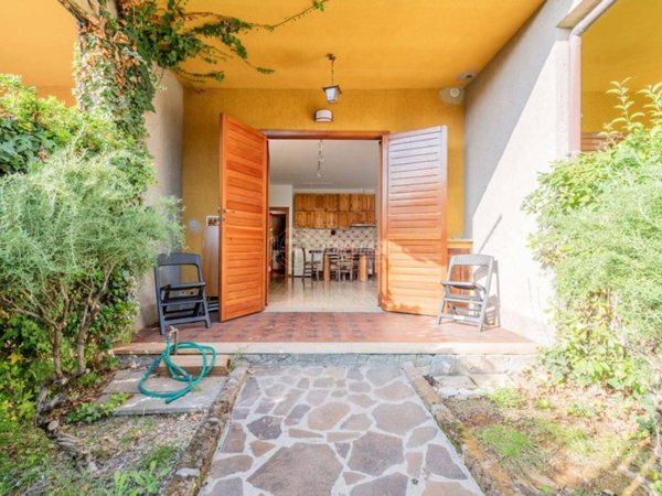 appartamento in vendita a Ladispoli in zona Marina di San Nicola