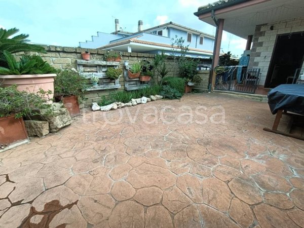 casa indipendente in vendita a Ladispoli