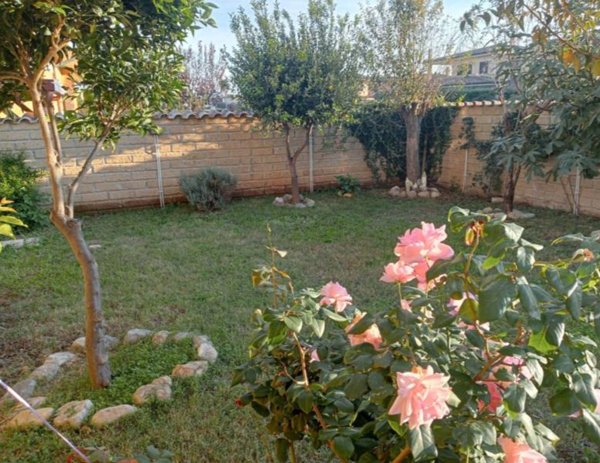 casa indipendente in vendita a Ladispoli