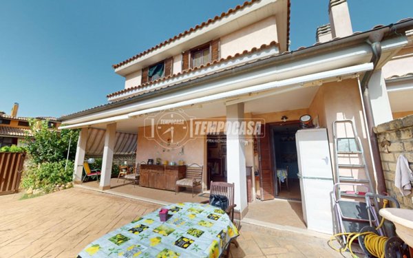 casa indipendente in vendita a Ladispoli