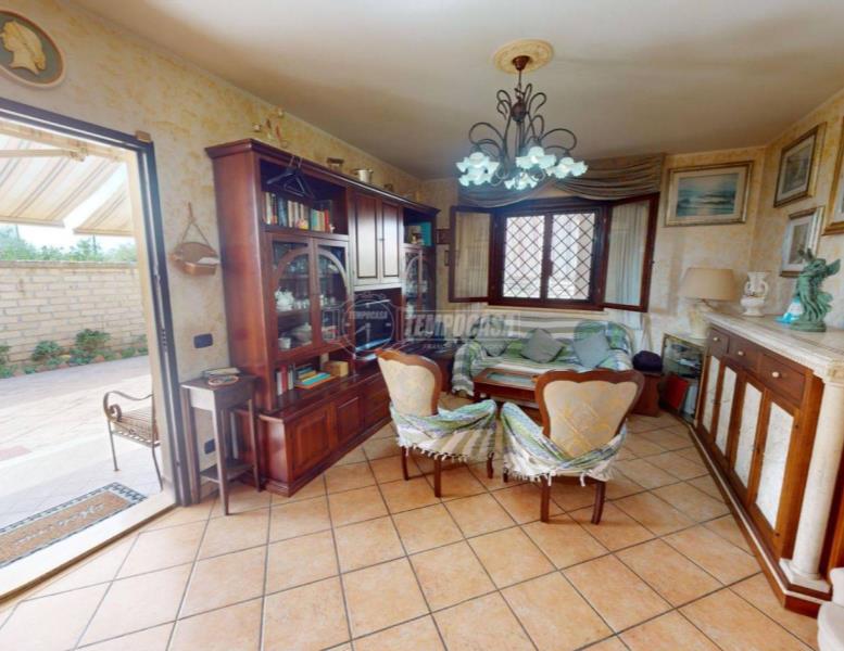 casa indipendente in vendita a Ladispoli