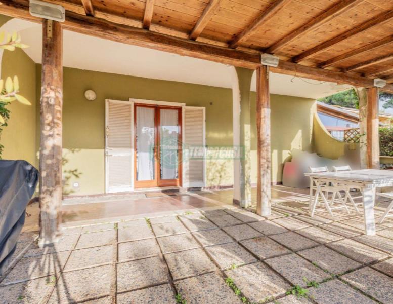 casa indipendente in vendita a Ladispoli in zona Marina di San Nicola