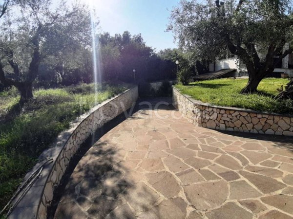 casa indipendente in vendita a Ladispoli