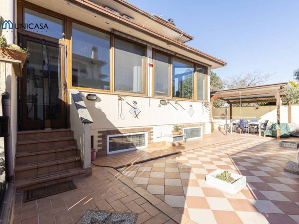 casa indipendente in vendita a Ladispoli