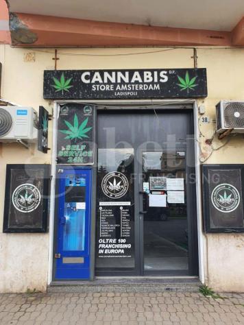 negozio in vendita a Ladispoli