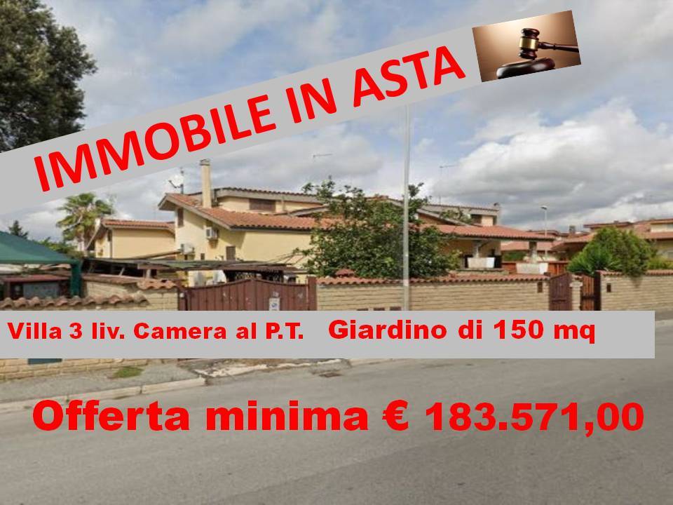 casa indipendente in vendita a Ladispoli