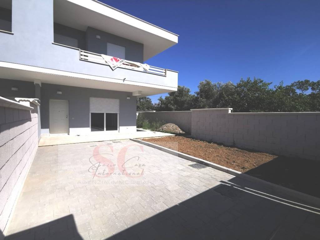 casa indipendente in vendita a Ladispoli