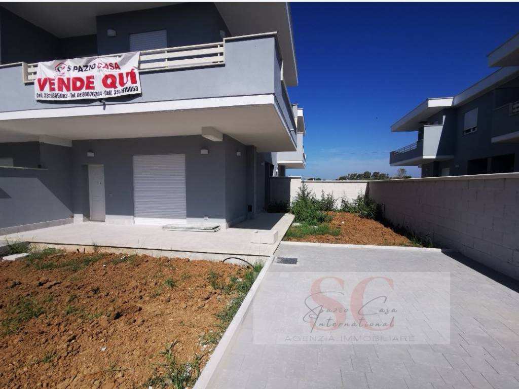 casa indipendente in vendita a Ladispoli
