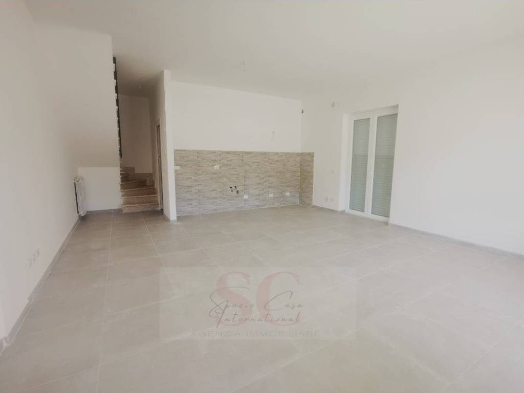 casa indipendente in vendita a Ladispoli