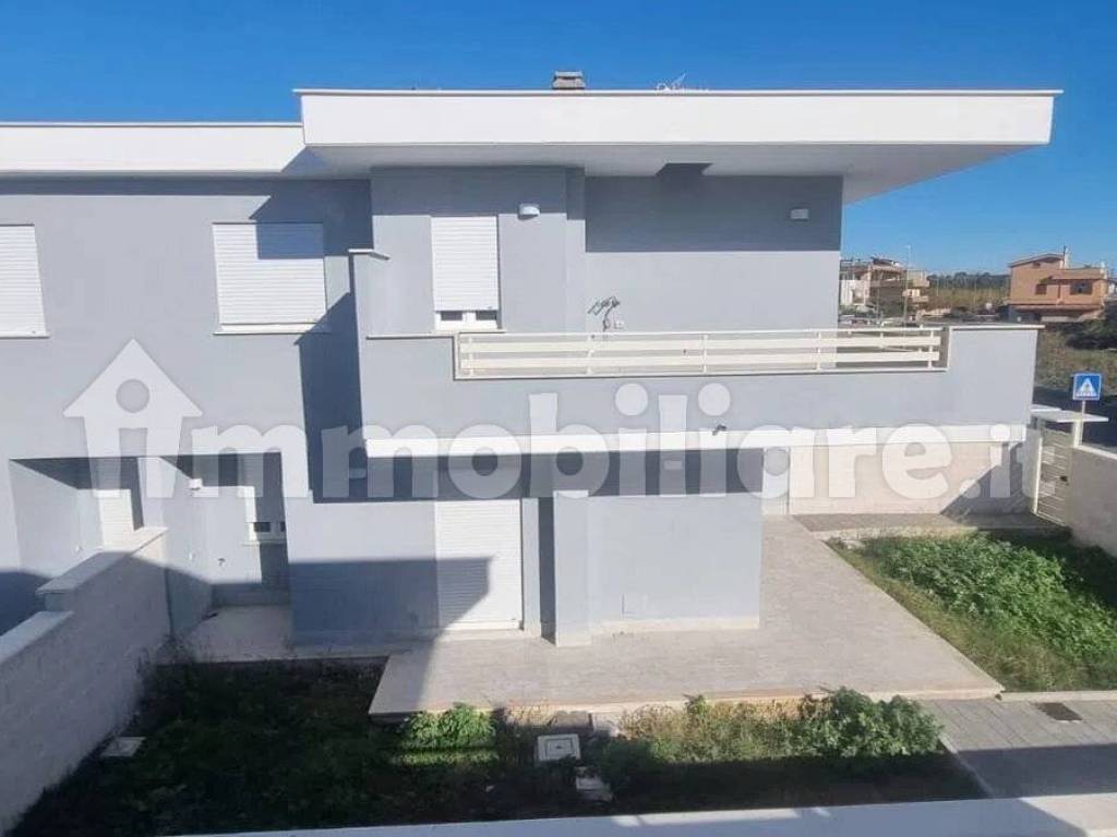 casa indipendente in vendita a Ladispoli