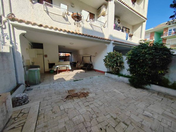 casa indipendente in vendita a Ladispoli in zona Marina di San Nicola