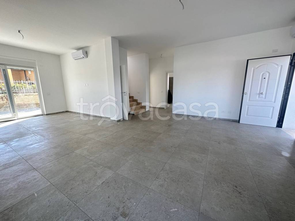 casa indipendente in vendita a Ladispoli