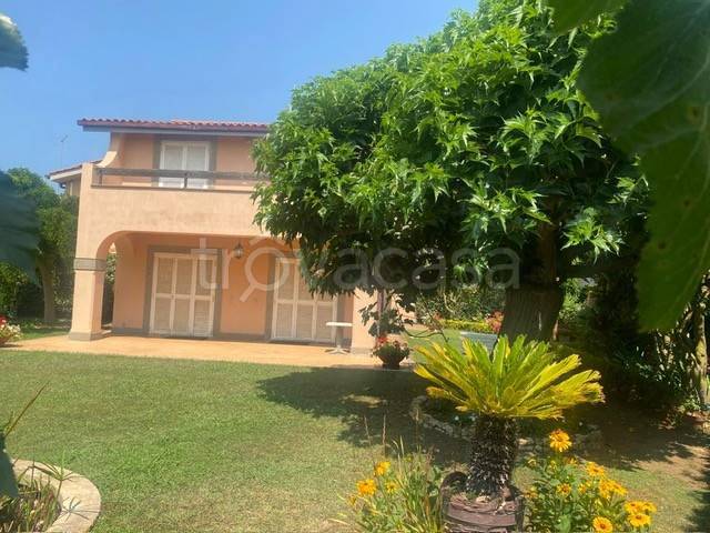 casa indipendente in vendita a Ladispoli in zona Marina di San Nicola