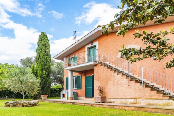 casa indipendente in vendita a Ladispoli in zona Marina di San Nicola