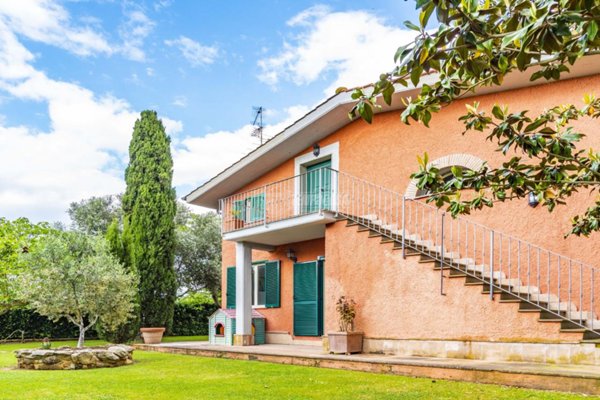 casa indipendente in vendita a Ladispoli in zona Marina di San Nicola