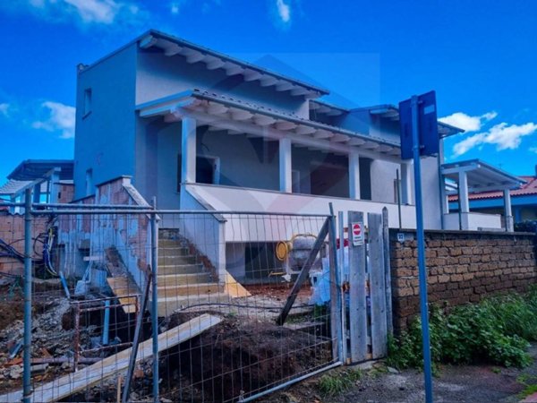 casa indipendente in vendita a Ladispoli