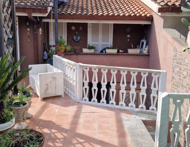 casa indipendente in vendita a Ladispoli in zona Marina di San Nicola