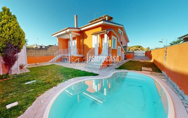 casa indipendente in vendita a Ladispoli