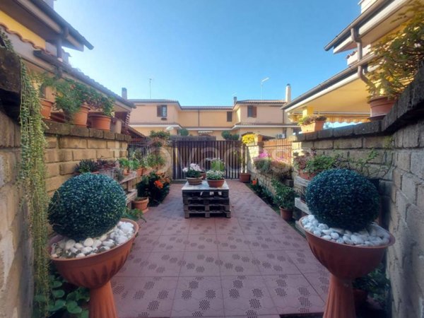 casa indipendente in vendita a Ladispoli